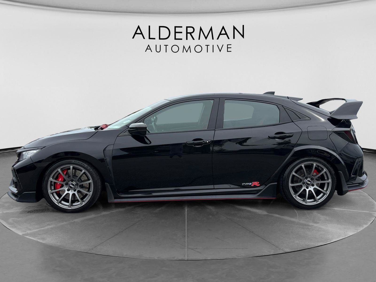 Used 2017 Honda Civic Type R image 2