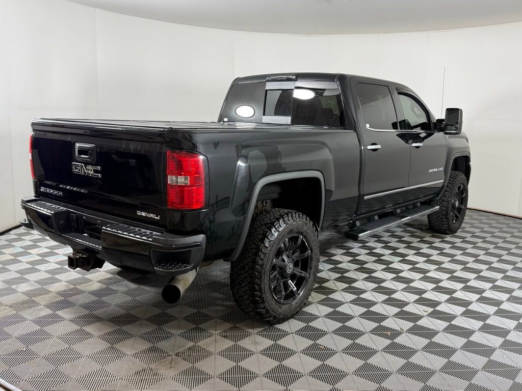 Used 2015 GMC Sierra 2500 Denali w/ Duramax Plus Package image 11