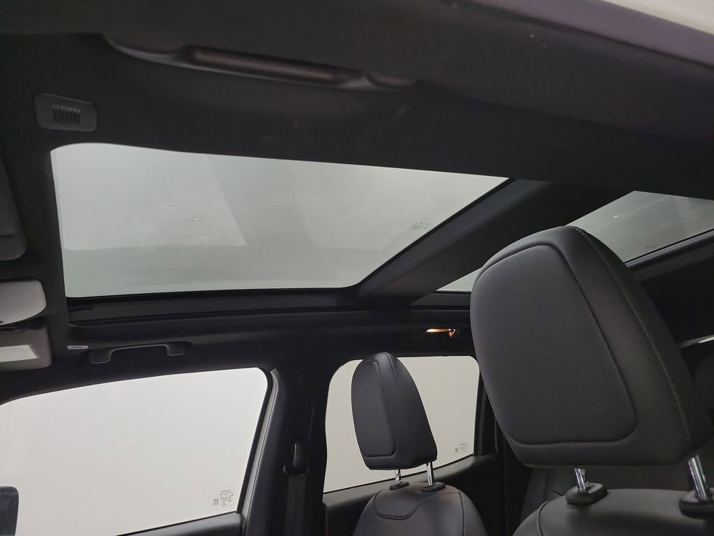 Used 2019 Jeep Renegade Limited w/ Quick Order Package 22P image 5