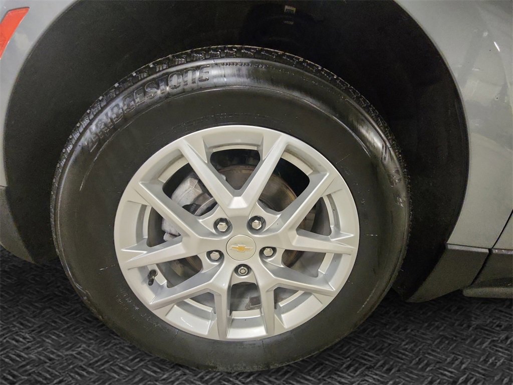 Certified 2024 Chevrolet Equinox LT w/ LPO, Floor Liner Package image 11