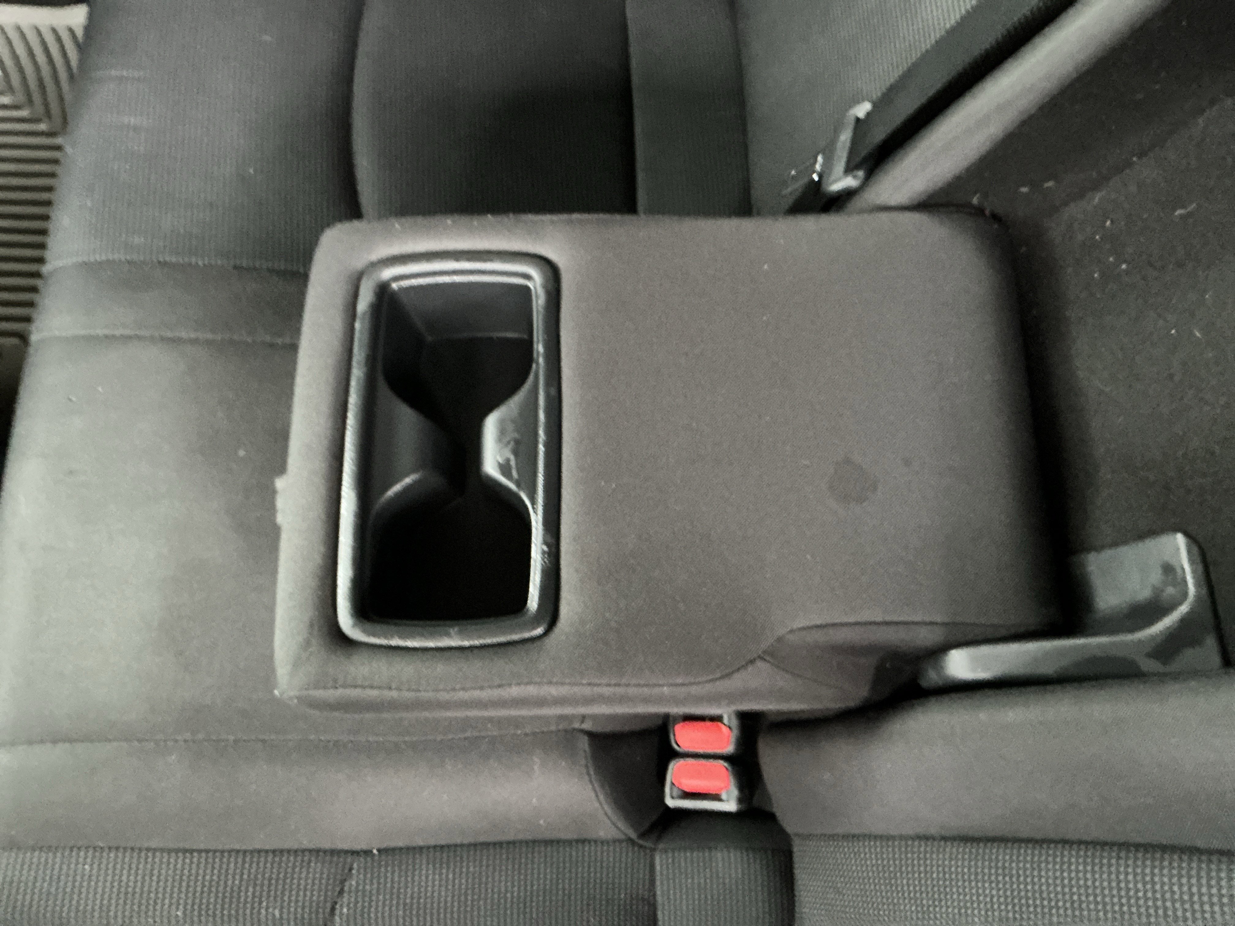 Used 2020 Toyota RAV4 LE image 28