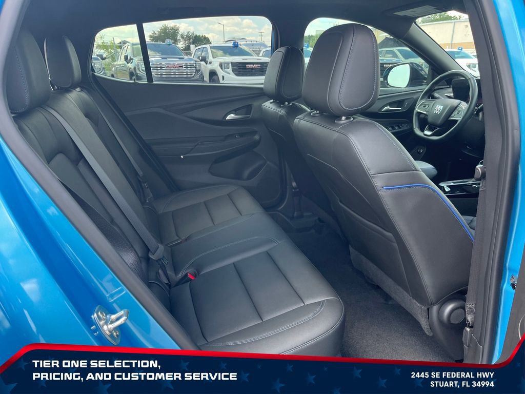 Used 2025 Buick Envista Sport Touring w/ Convenience I Package FWD image 17