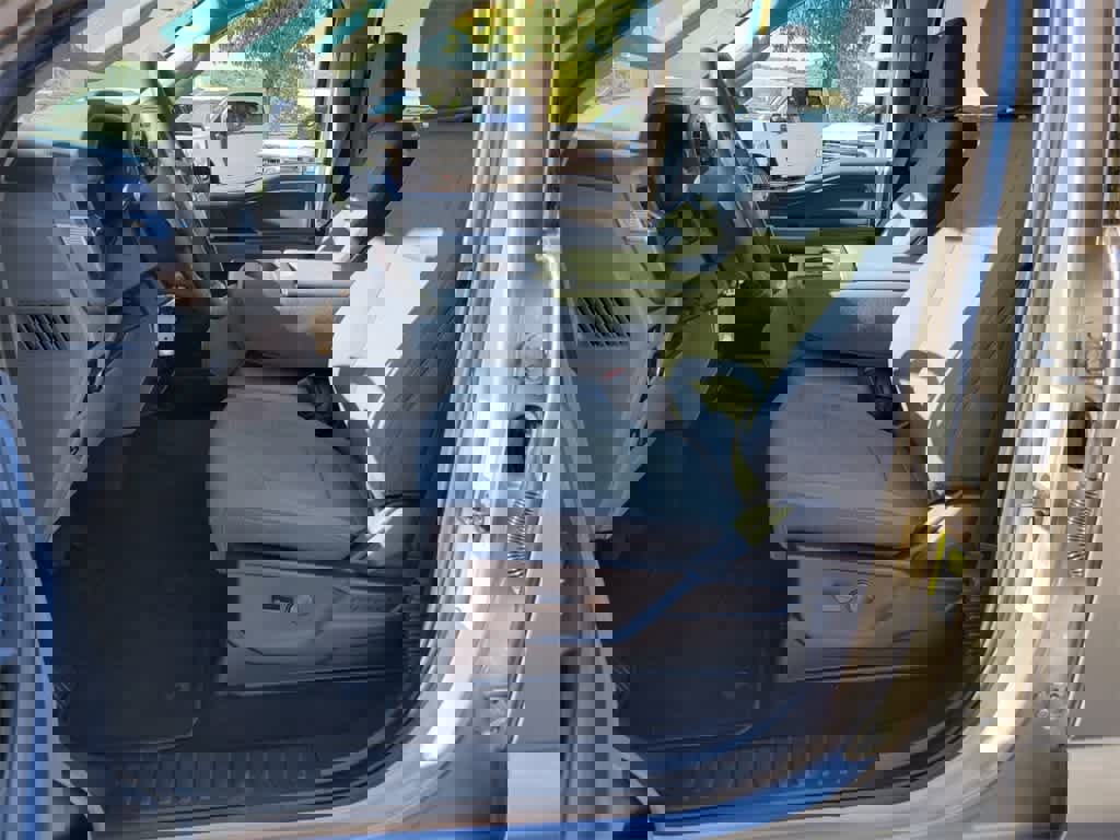 Used 2025 Ford F150 XLT w/ Equipment Group 301A Standard image 9