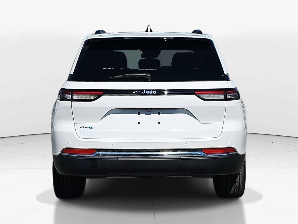 Used 2022 Jeep Grand Cherokee Limited 4xe image 6