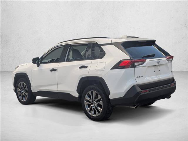 Used 2020 Toyota RAV4 XLE Premium AWD/4WD image 7