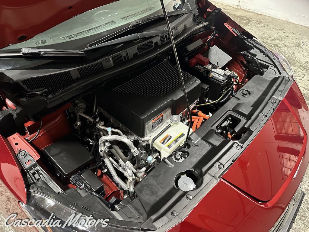 Used 2019 Nissan Leaf SL Plus image 28