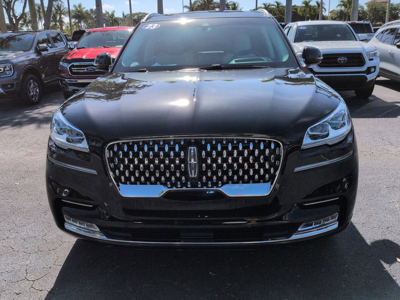Used 2023 Lincoln Aviator Black Label Grand Touring w/ Class IV Trailer Tow Package AWD/4WD image 9