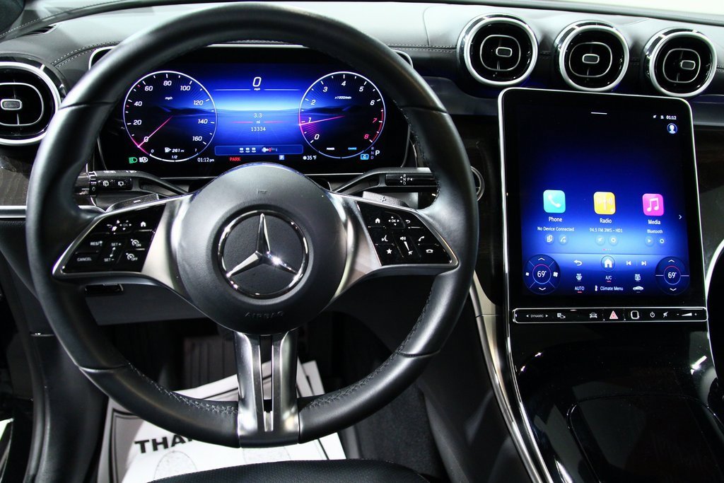 Used 2025 Mercedes-Benz GLC 300 4MATIC image 6