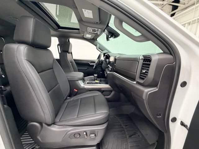 Certified 2024 Chevrolet Silverado 1500 LTZ w/ LTZ Premium Package AWD/4WD image 29