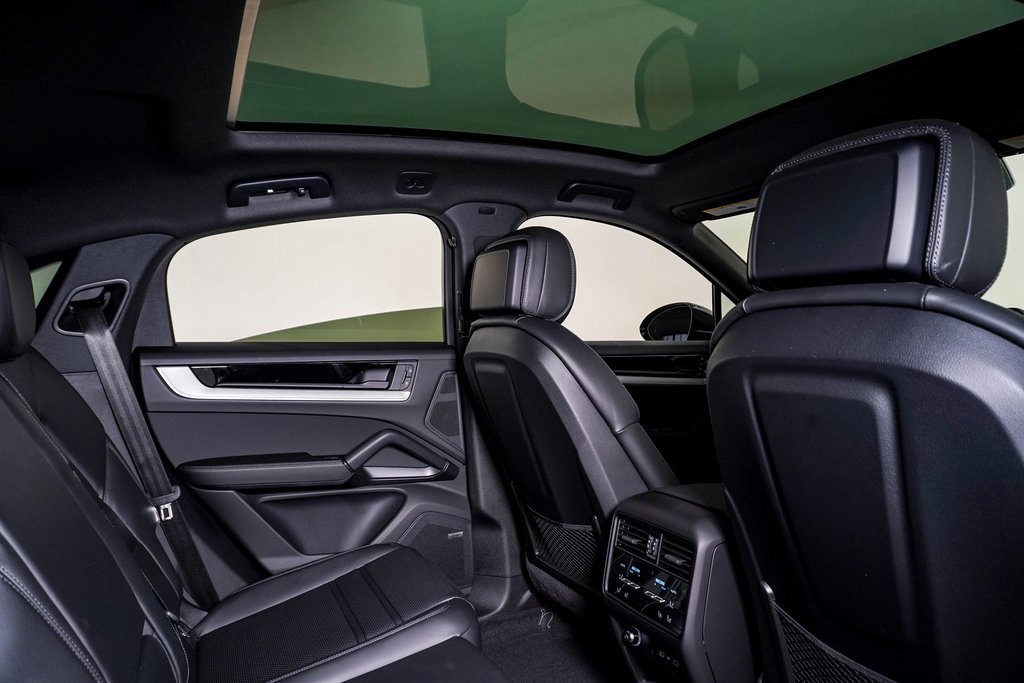 New 2026 Porsche Cayenne Coupe image 16