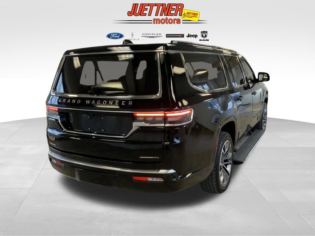 Used 2023 Jeep Grand Wagoneer L Series III w/ Rear Seat Video Group 1 AWD/4WD image 9