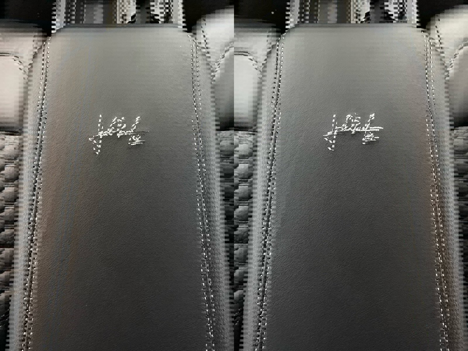 New 2026 Ford F250 Lariat w/ Black Appearance Package image 15