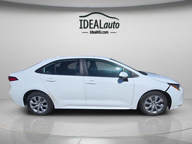 Used 2020 Toyota Corolla LE image 6