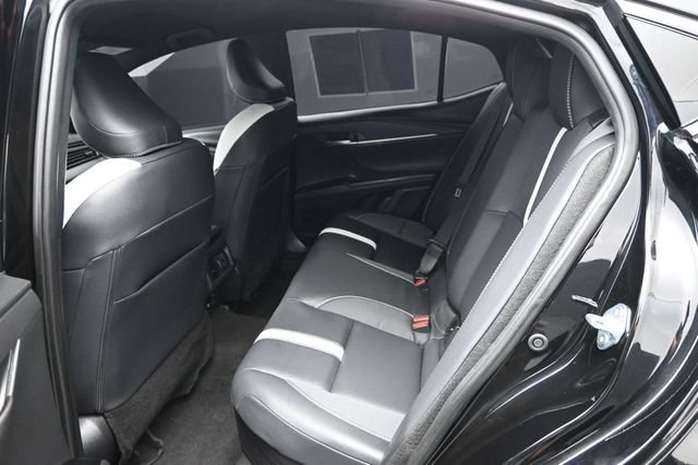 Used 2025 Toyota Camry SE w/ Multimedia Upgrade Package FWD image 11