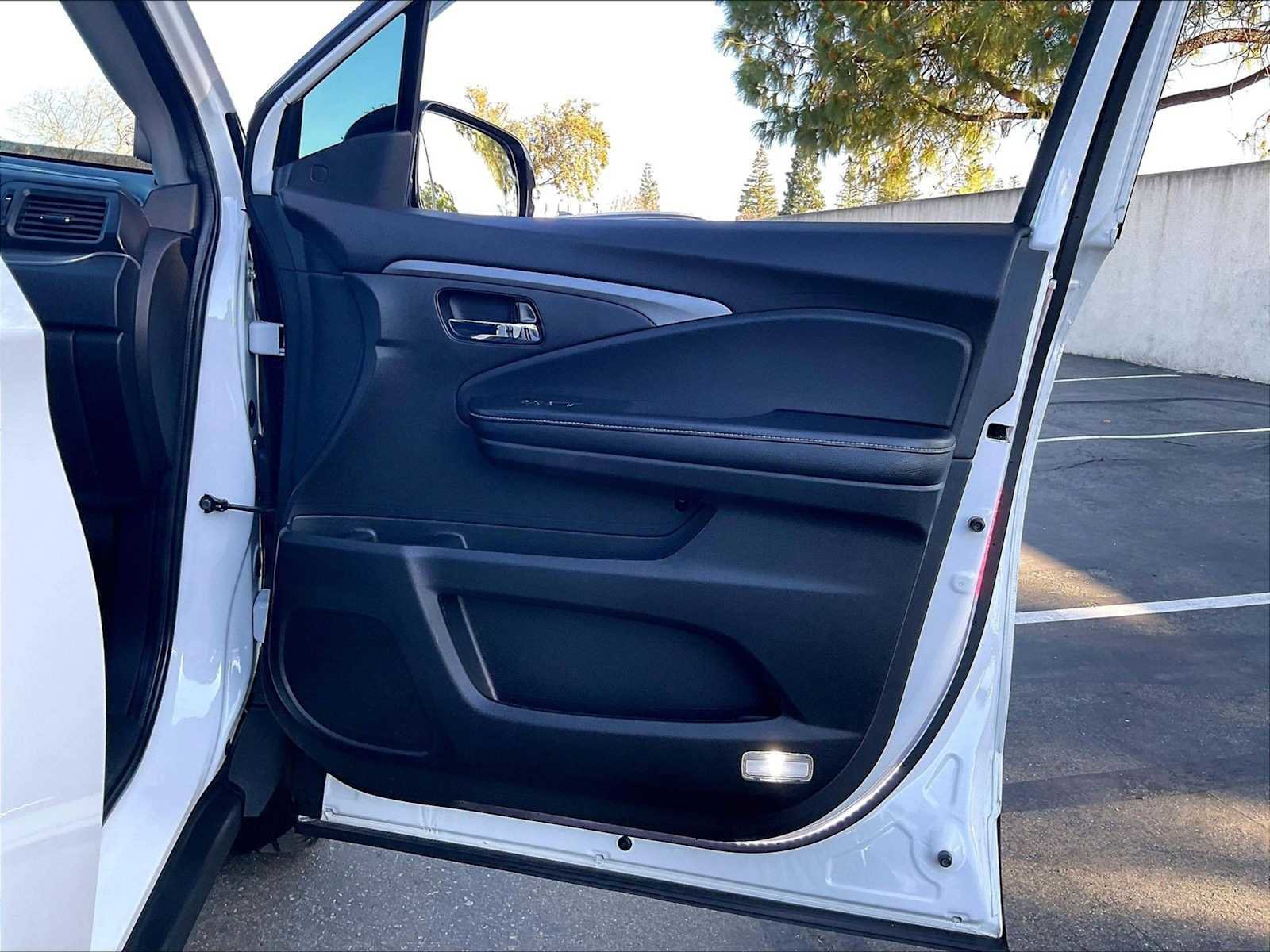Used 2023 Honda Ridgeline RTL-E image 26