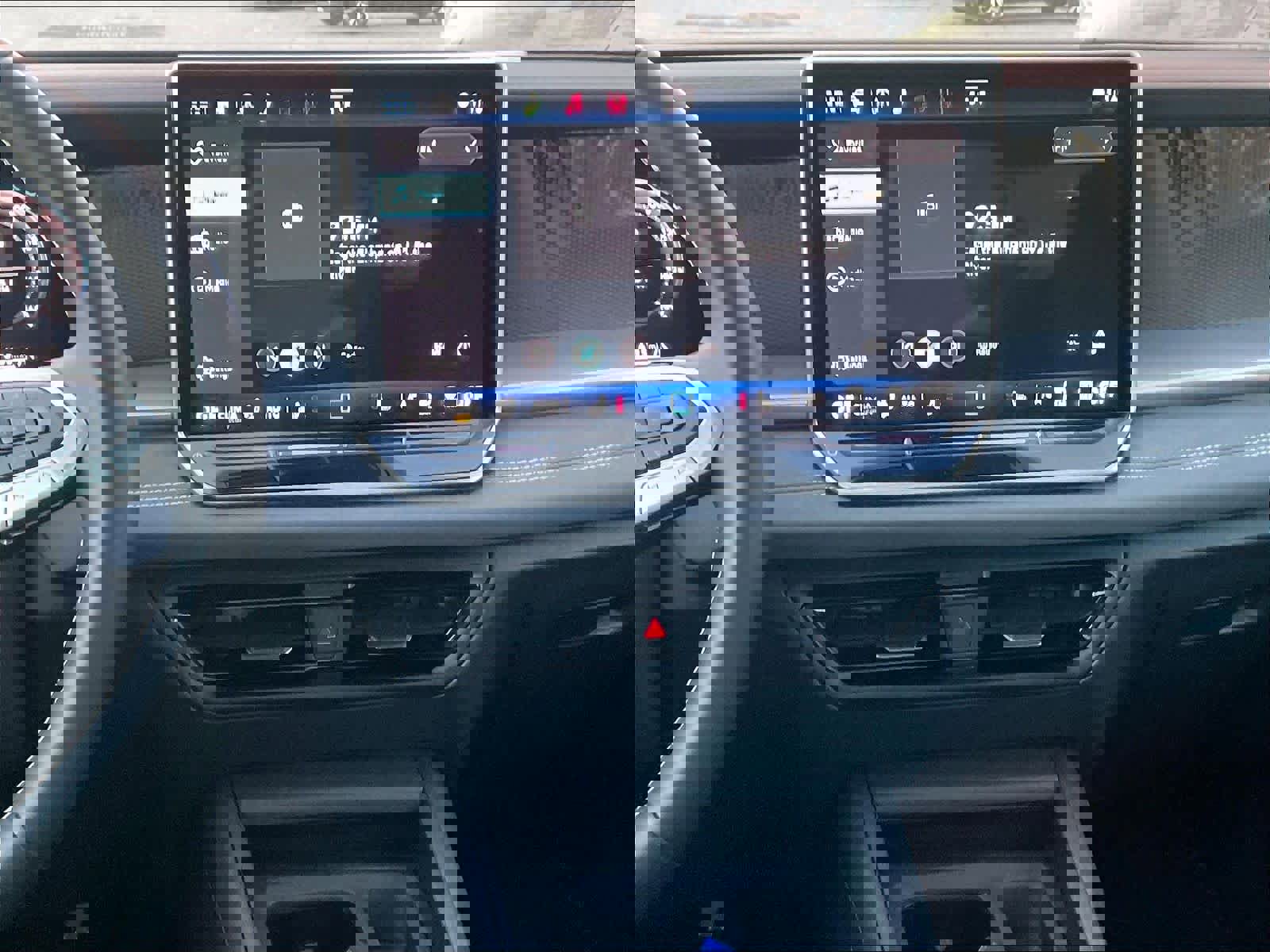 New 2026 Volkswagen Tiguan SE image 13