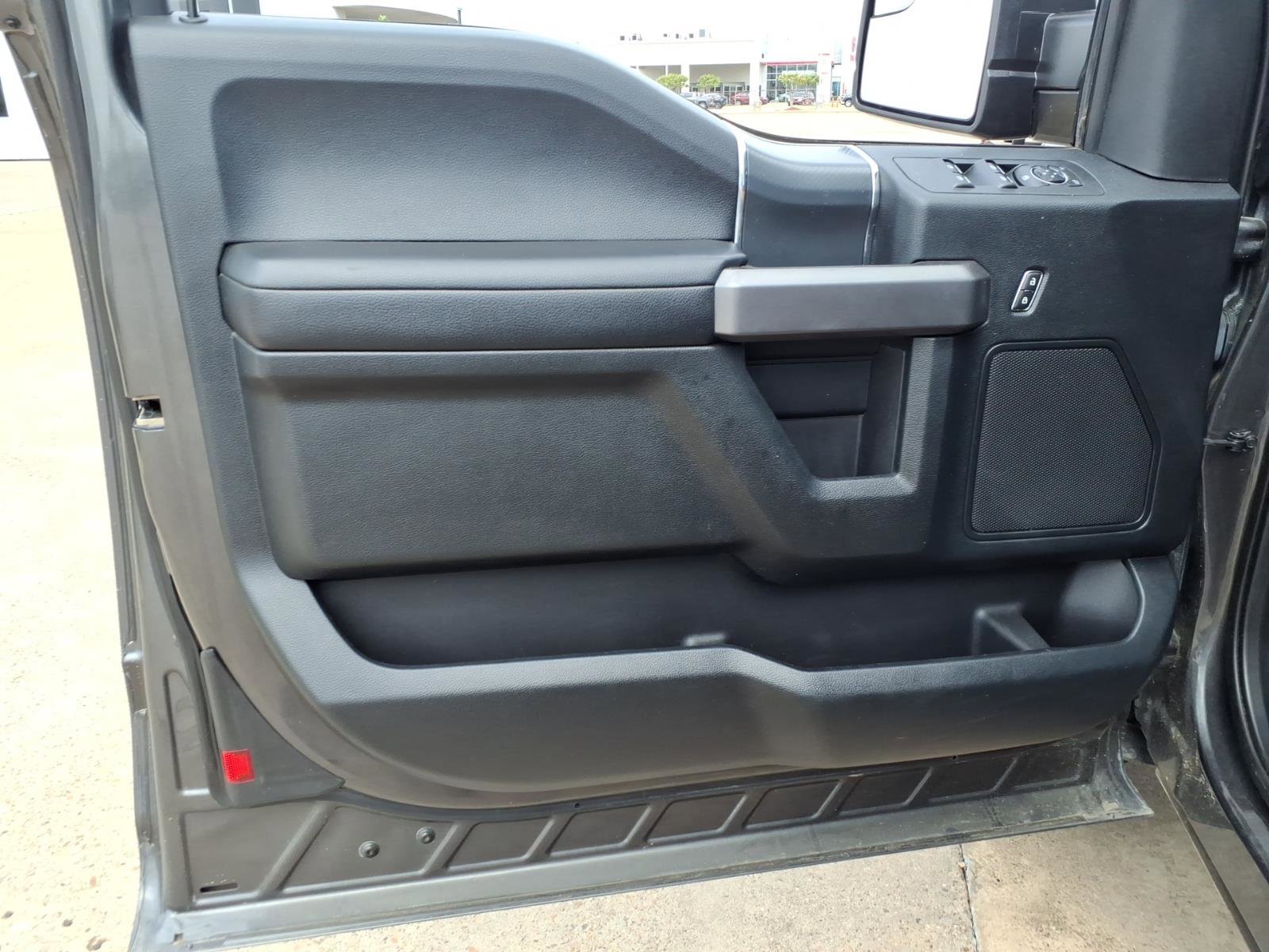 Used 2020 Ford F150 XLT w/ Equipment Group 302A Luxury image 17