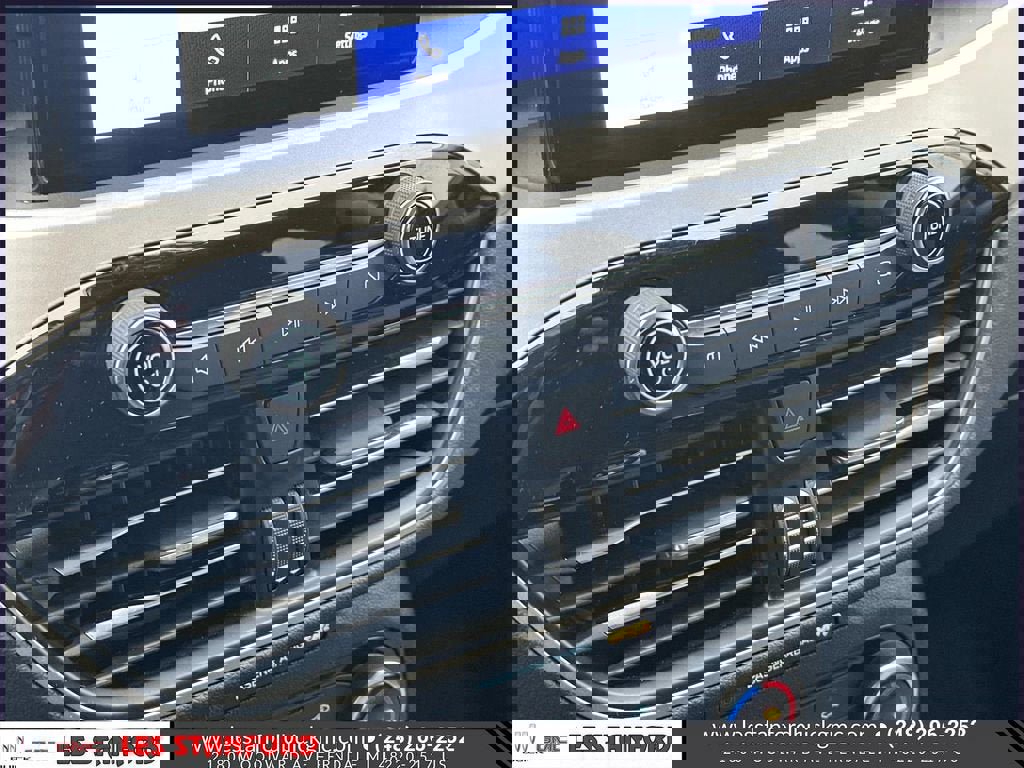 Used 2022 Ford Escape SE image 31