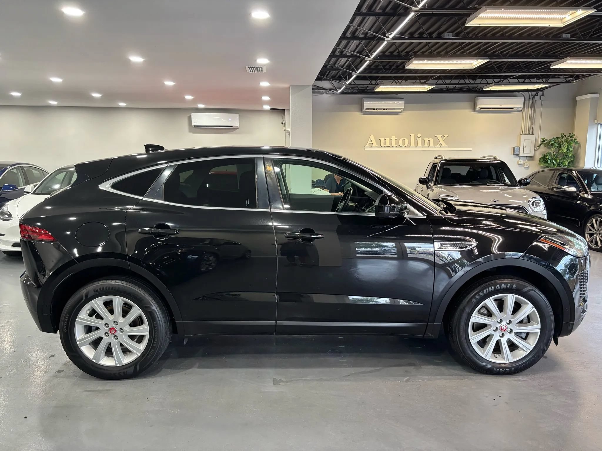 Used 2018 Jaguar E-PACE S AWD/4WD image 8
