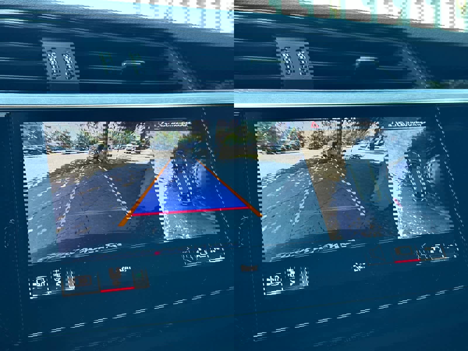 Used 2023 Audi e-tron Premium Plus w/ Premium Plus Package image 20