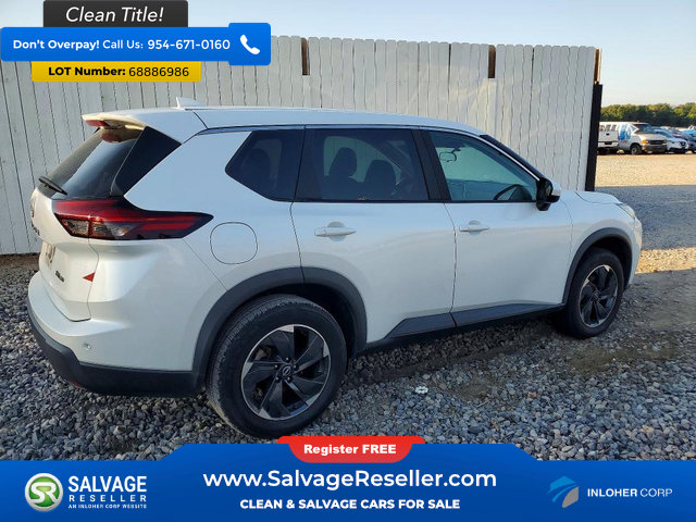 Used 2024 Nissan Rogue SV AWD/4WD image 4