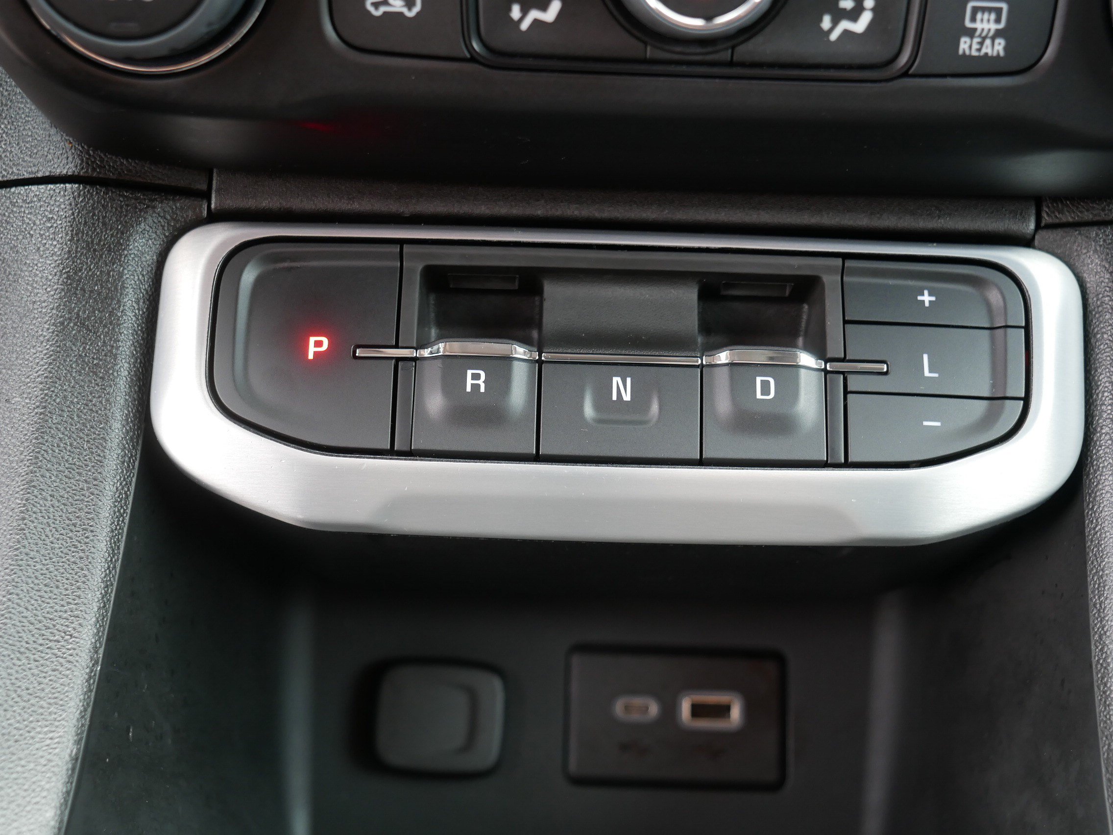 Used 2022 GMC Acadia SLE w/ Driver Convenience Package AWD/4WD image 24