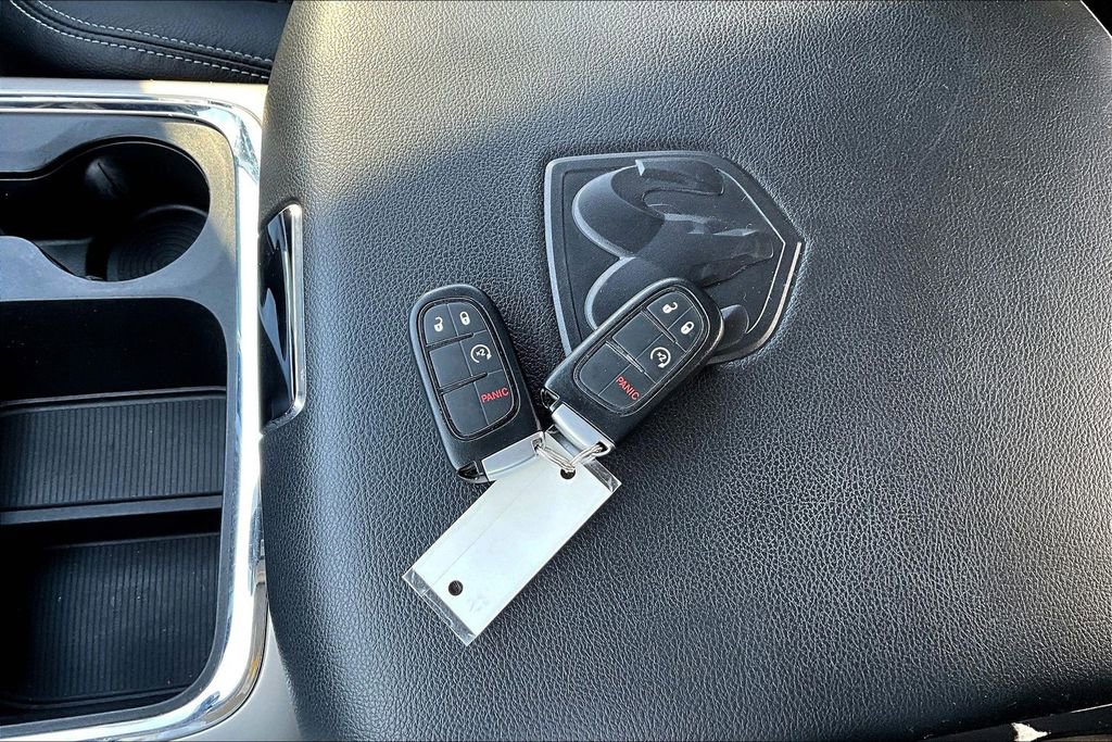 Used 2016 RAM 1500 Laramie w/ Convenience Group AWD/4WD image 35
