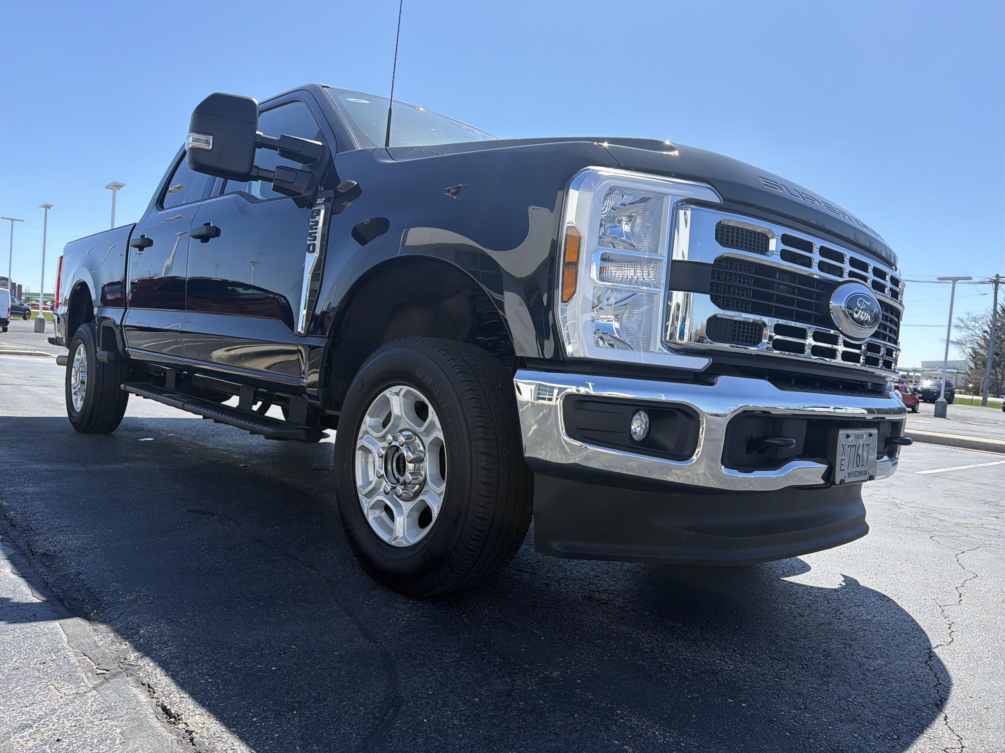 Certified 2025 Ford F250 XLT image 9