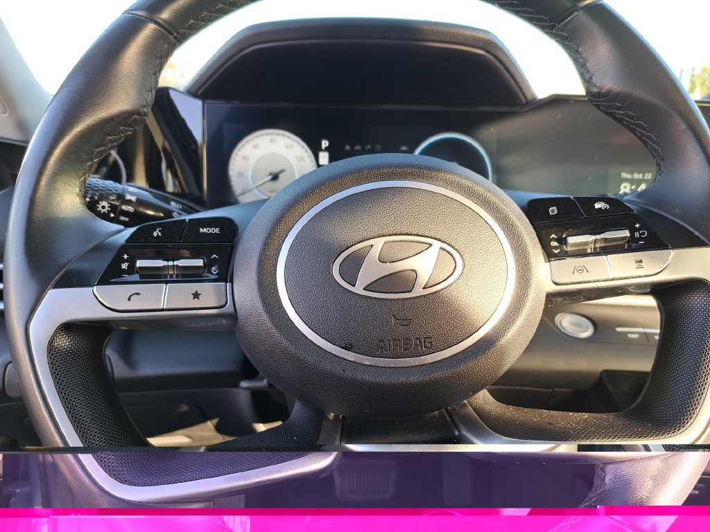 Used 2025 Hyundai Elantra SEL FWD image 10