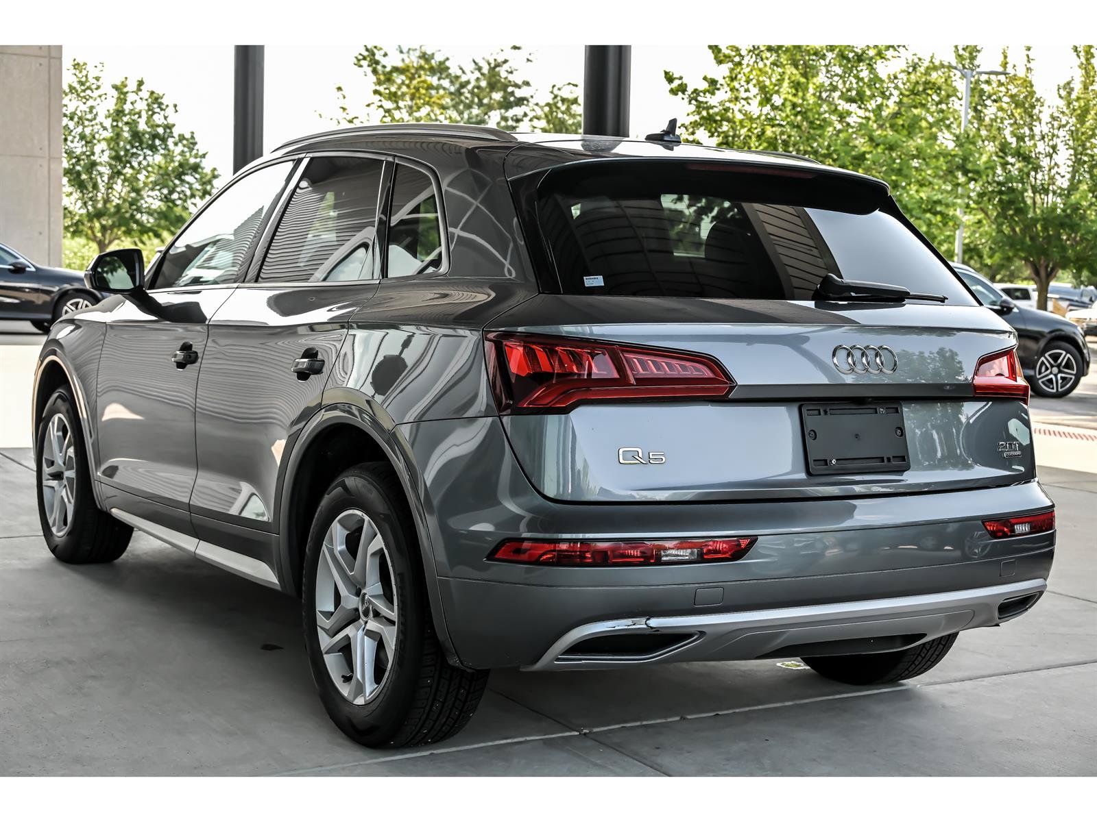 Used 2018 Audi Q5 2.0T Premium w/ Convenience Package AWD/4WD image 6