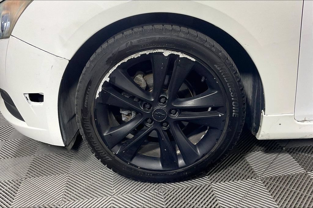 Used 2011 Chevrolet Cruze LTZ FWD image 10