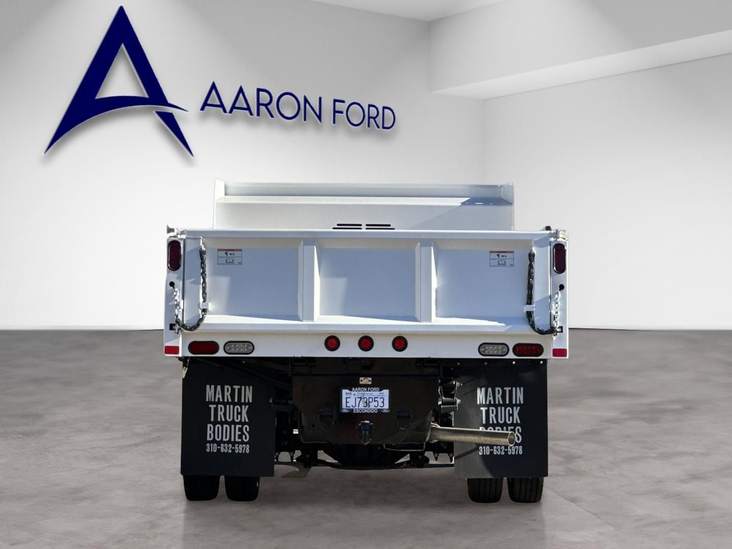 Used 2024 Ford F550 2WD Regular Cab Super Duty w/ XL Chrome Package image 5