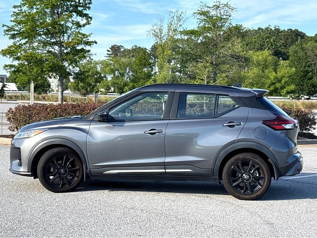 Used 2022 Nissan Kicks SR w/ Premium Package FWD image 22