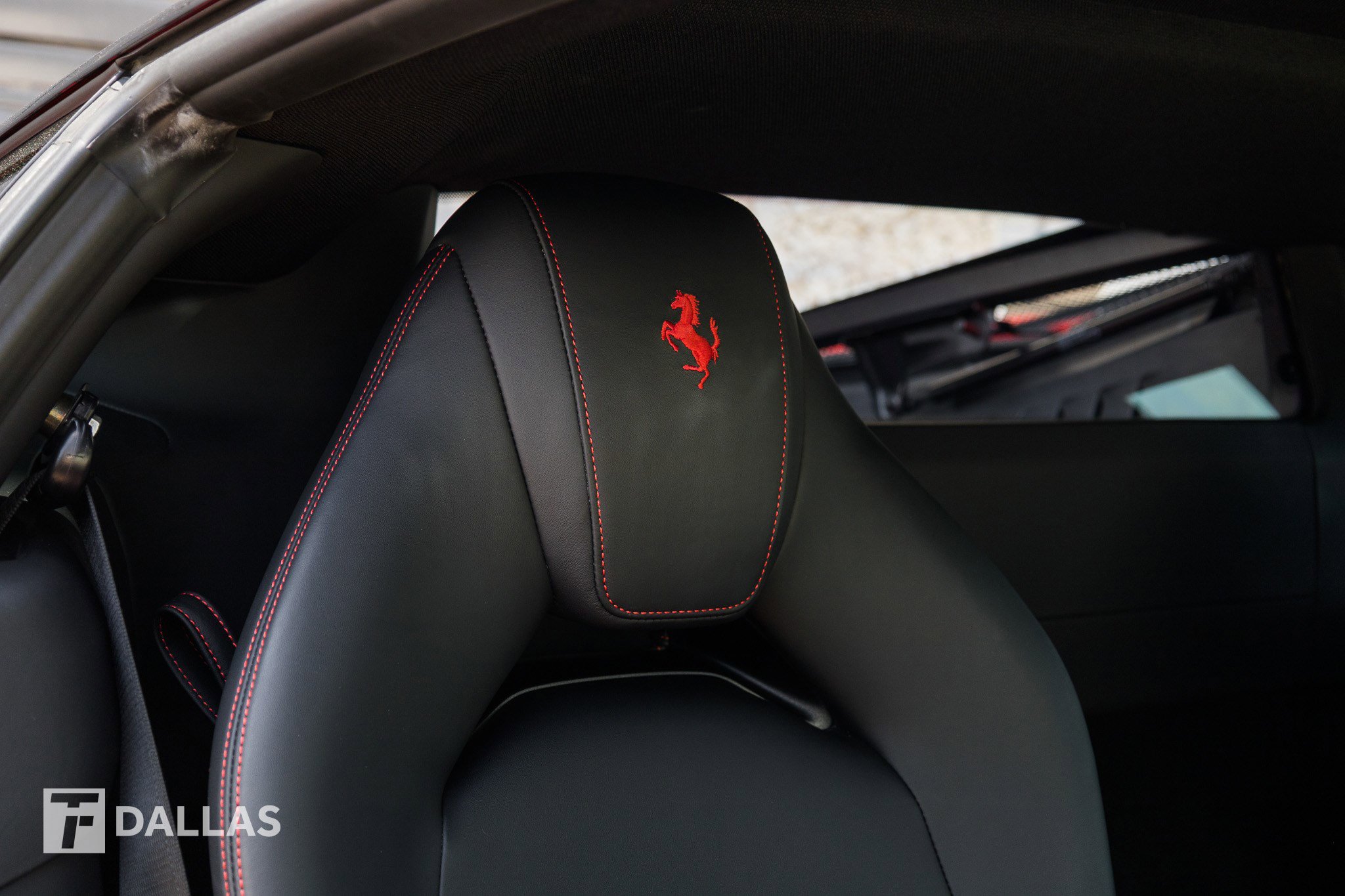 Used 2020 Ferrari F8 Tributo RWD image 36