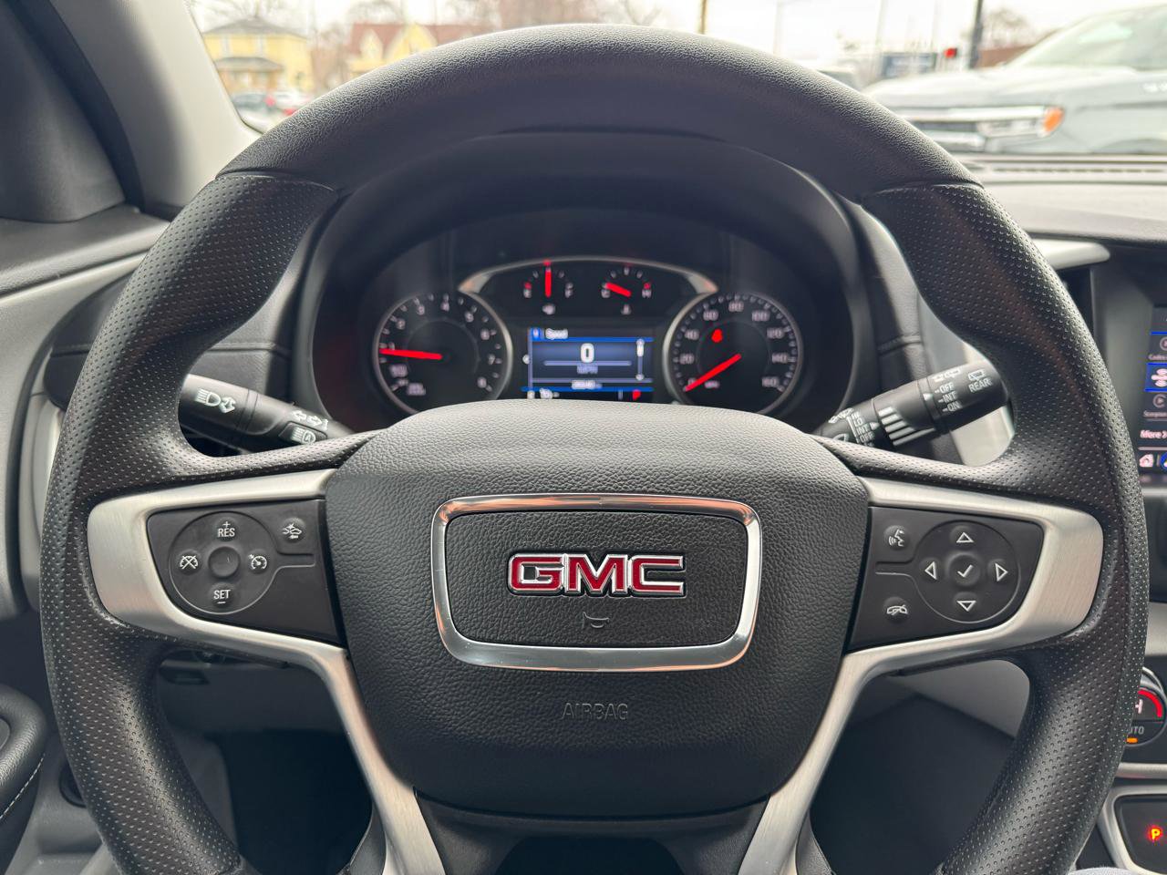 Used 2024 GMC Terrain SLE w/ Driver Convenience Package image 16