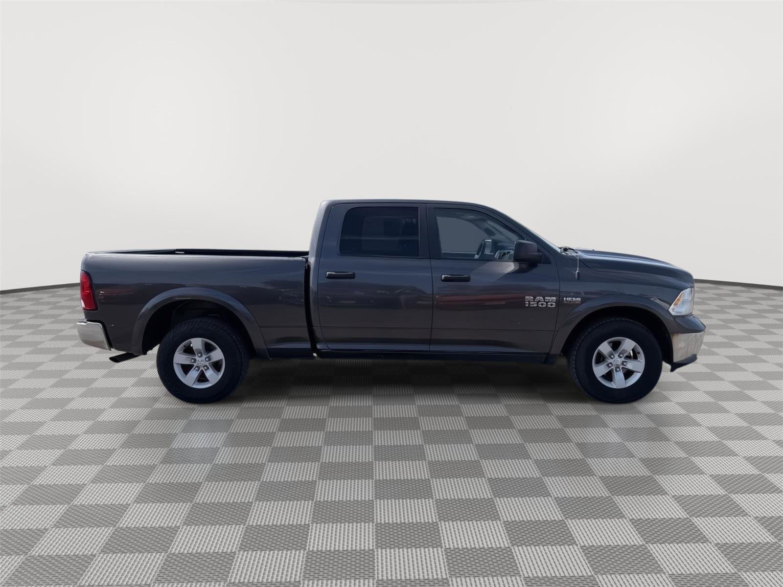 Used 2018 RAM 1500 Outdoorsman AWD/4WD image 4