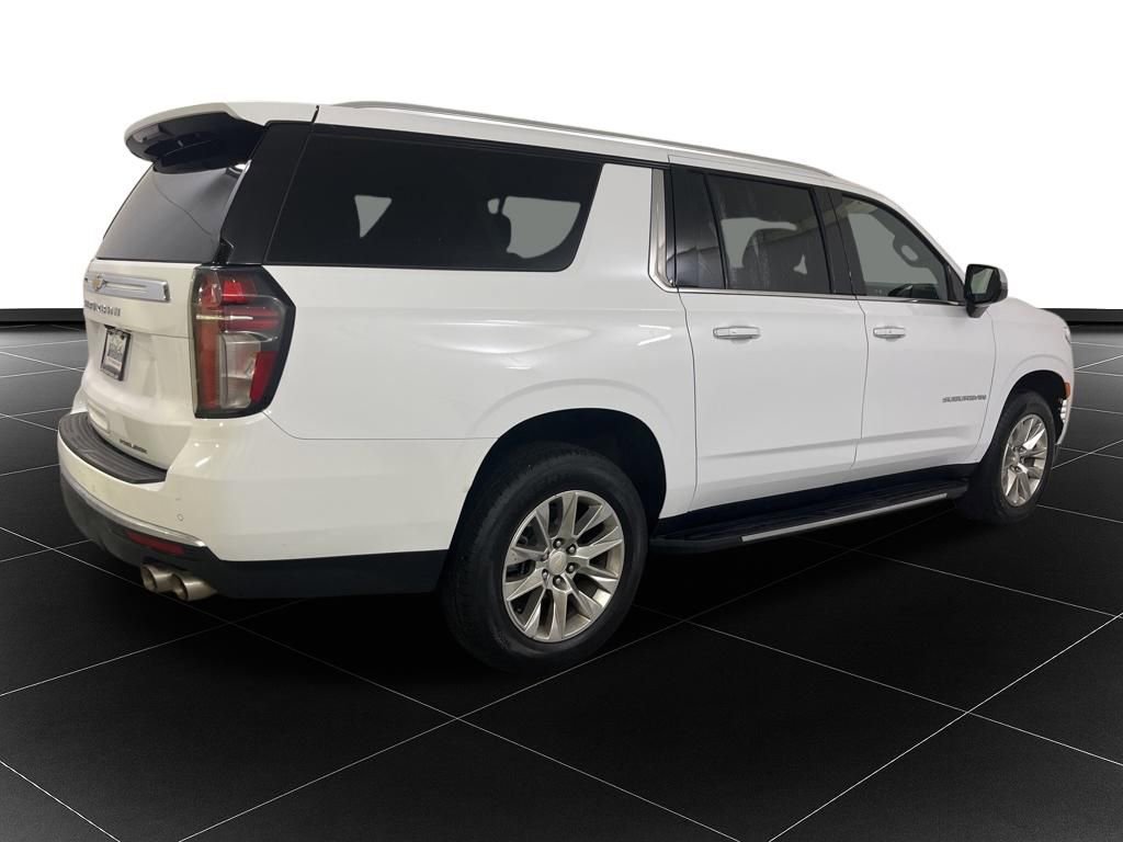 Used 2023 Chevrolet Suburban Premier image 5