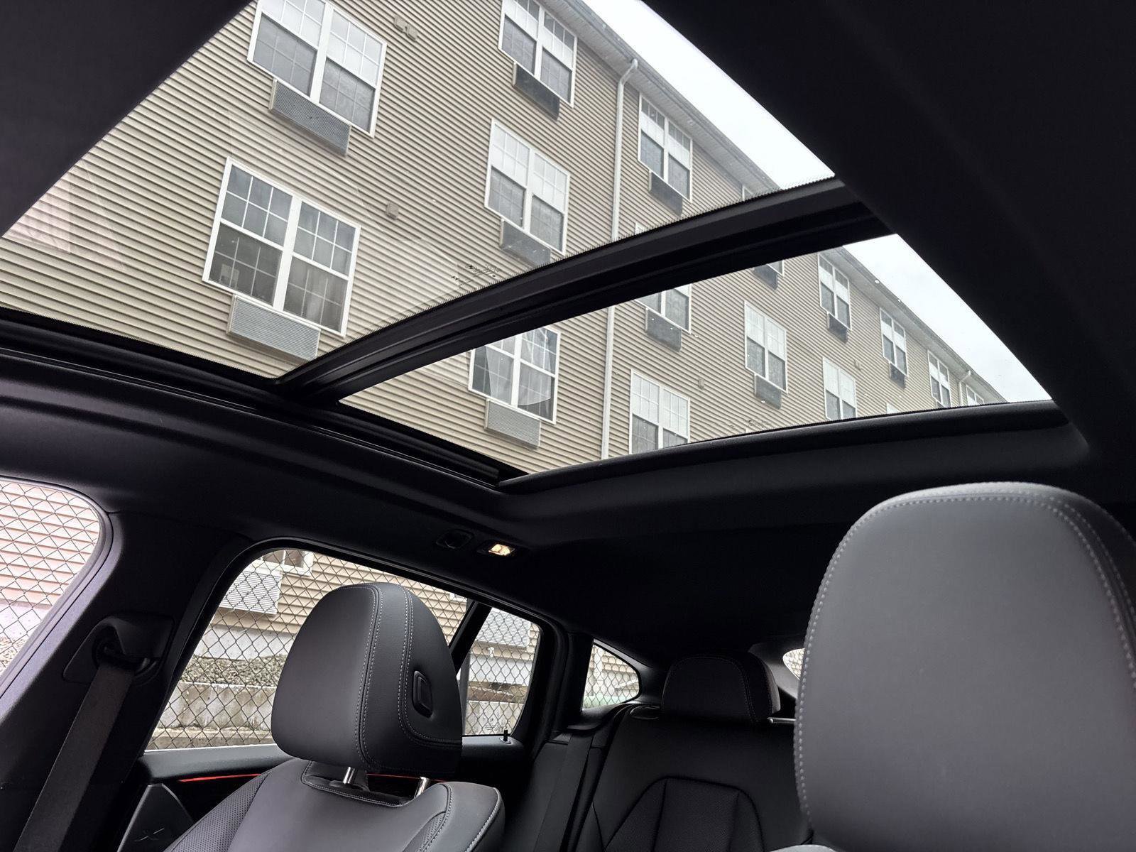 Used 2024 BMW X4 xDrive30i w/ Premium Package image 26