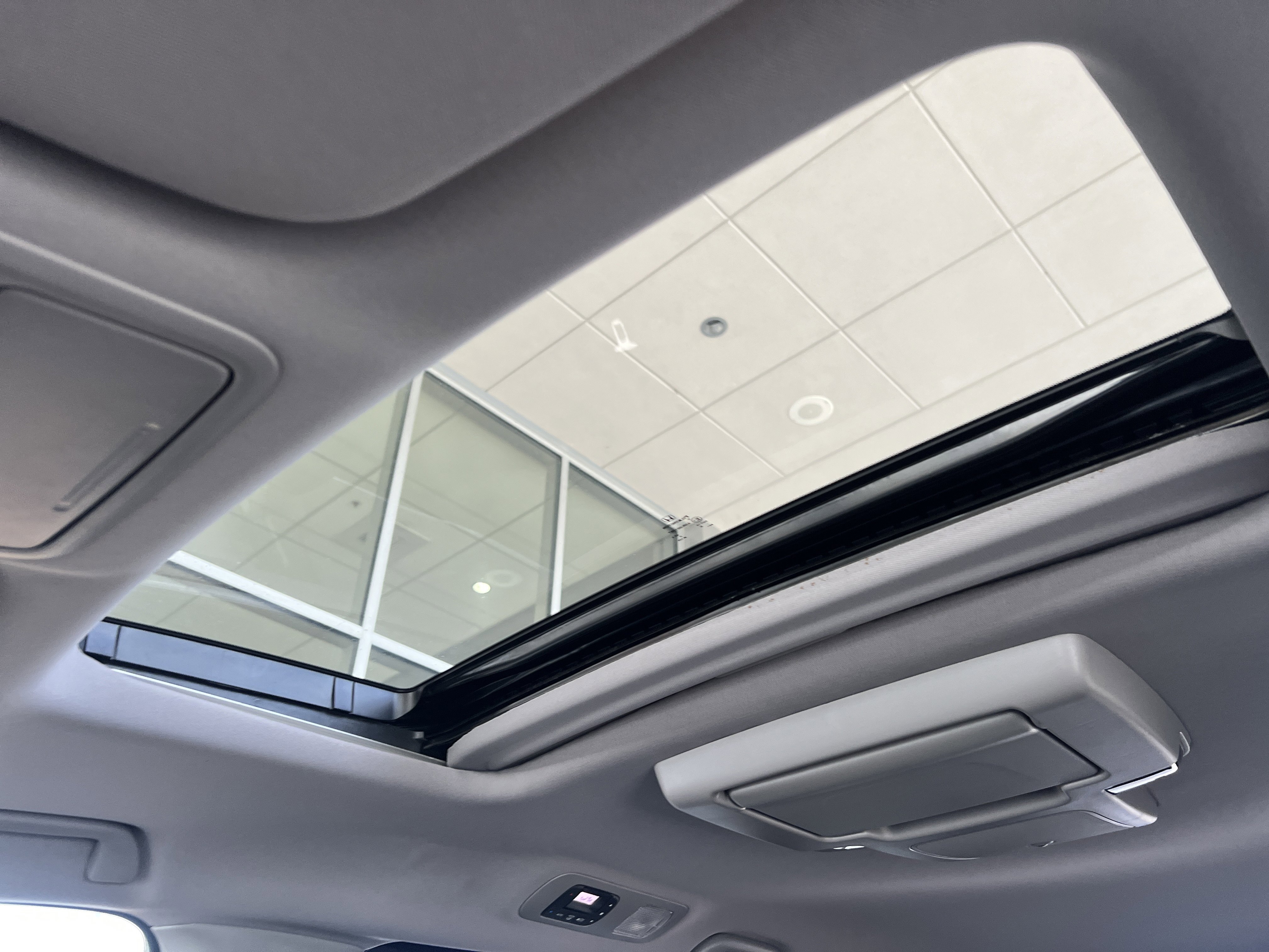 Used 2023 Honda Odyssey Touring image 33