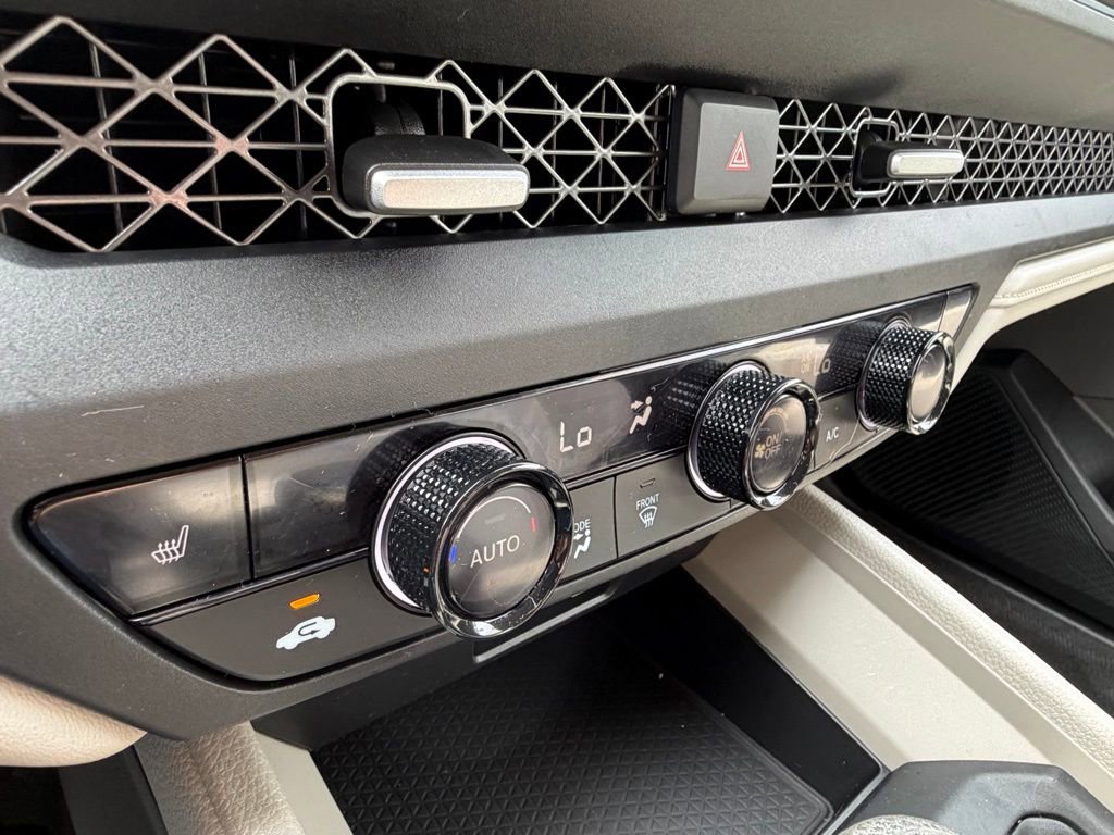 Certified 2023 Honda Accord EX image 11