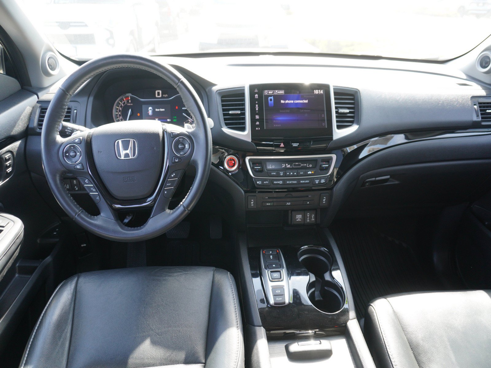 Used 2018 Honda Pilot Touring image 2