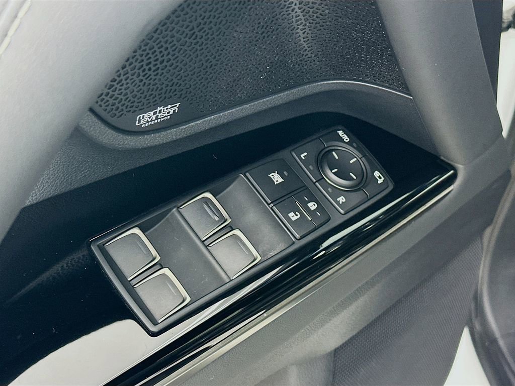 Used 2024 Lexus LX 600 F Sport image 23