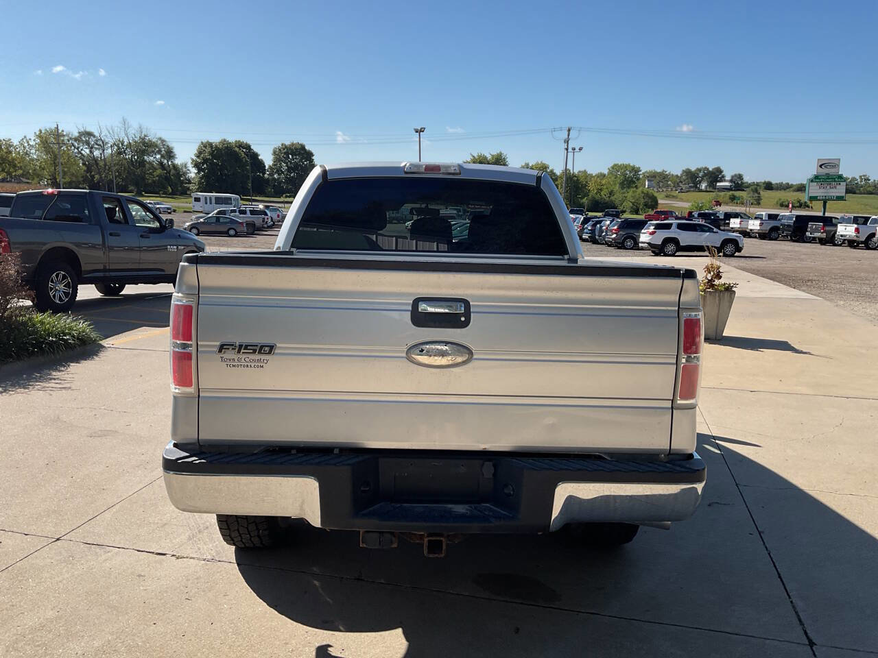 Used 2011 Ford F150 XLT w/ XLT Chrome Pkg image 8