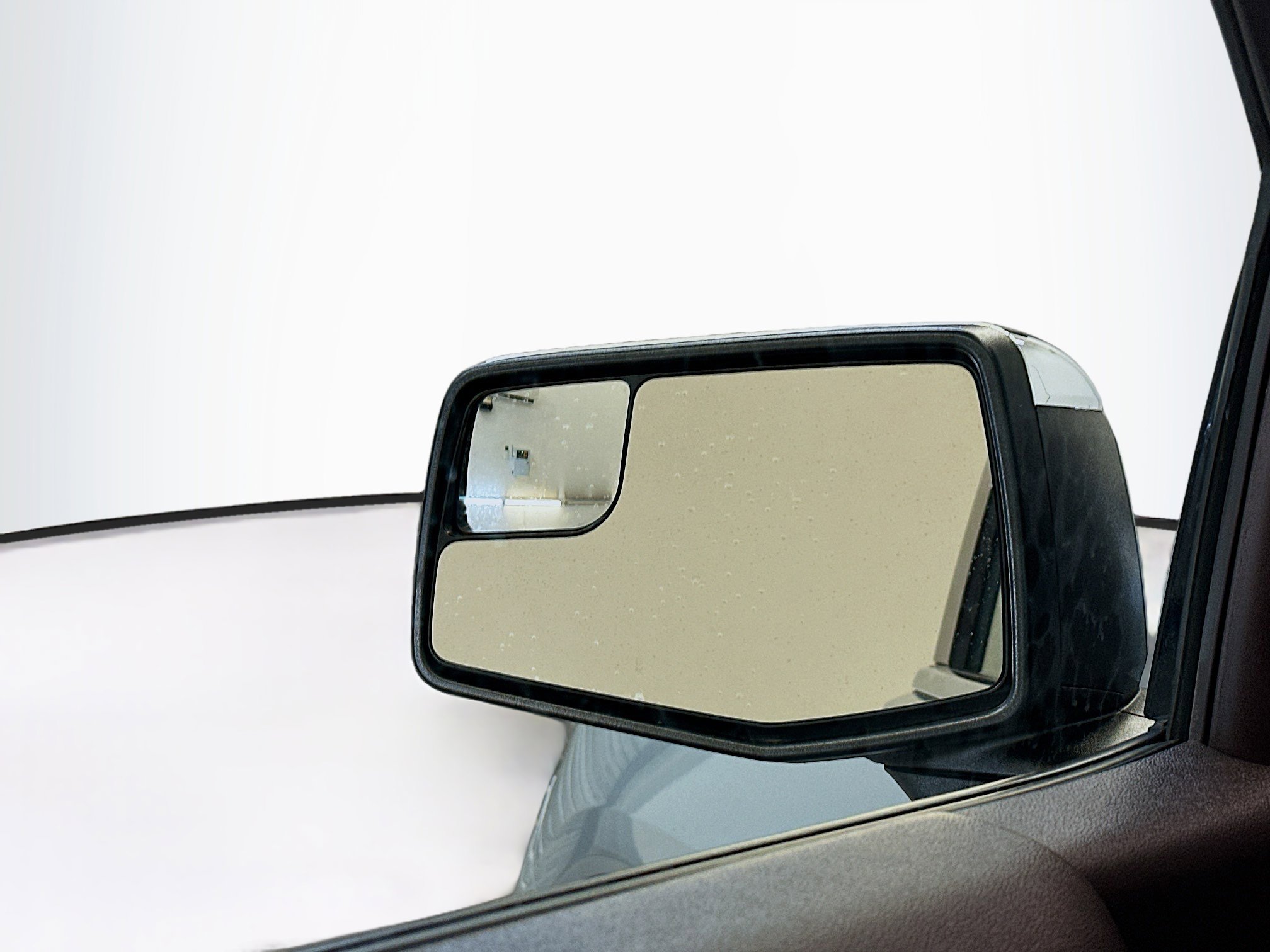 Used 2024 GMC Sierra 1500 SLE image 16