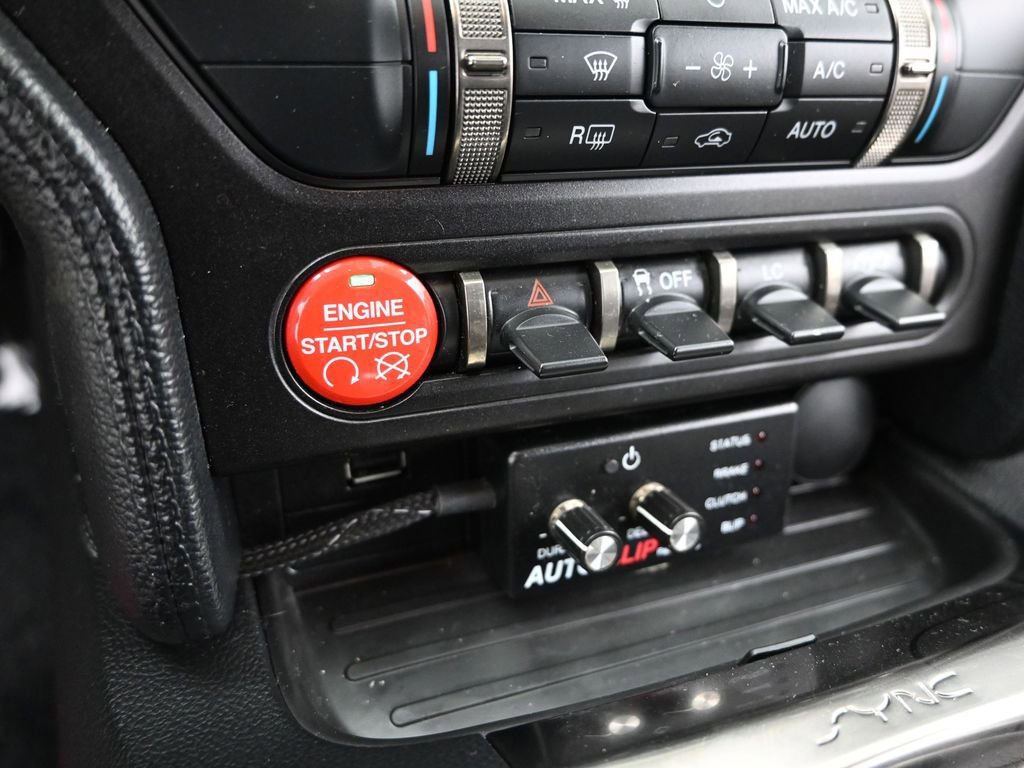 Used 2017 Ford Mustang Shelby GT350R w/ GT350R Equipment Group 920A image 27