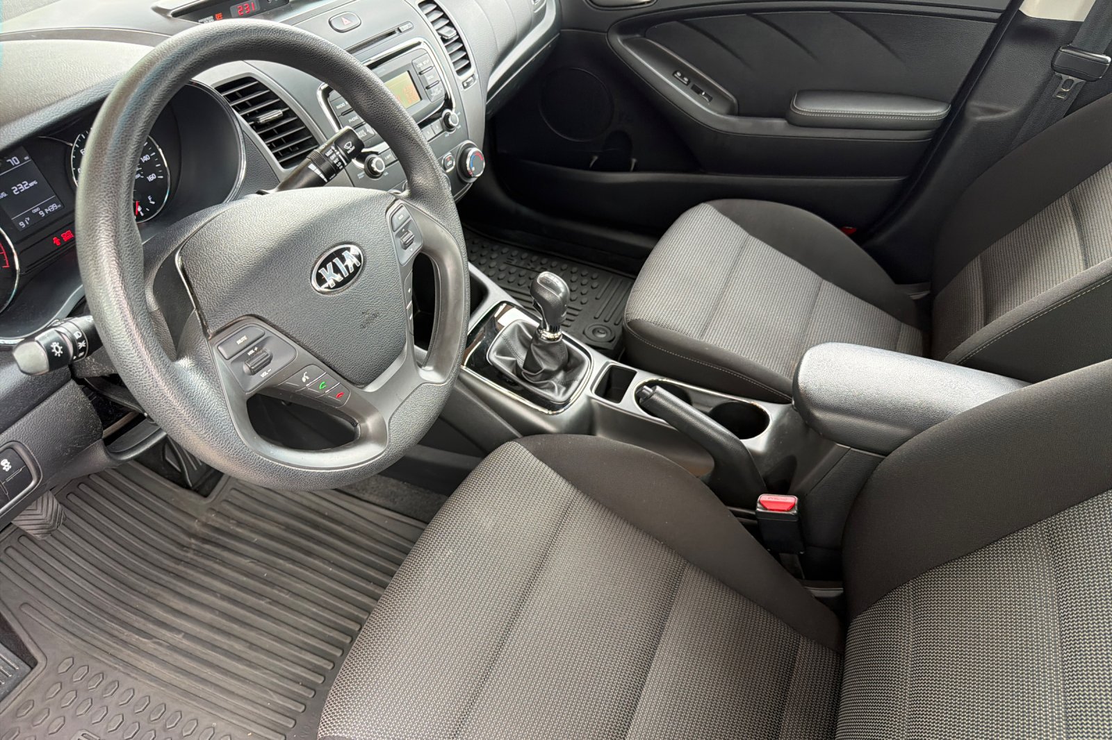 Used 2018 Kia Forte LX FWD image 12