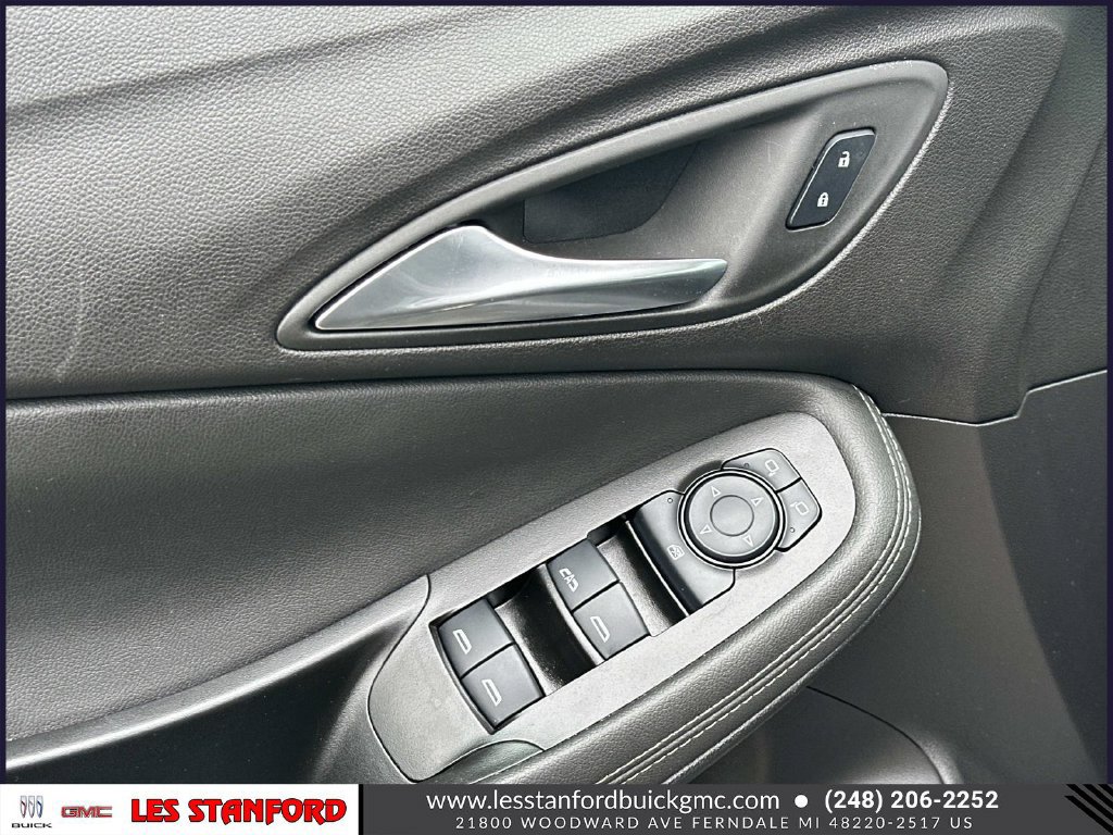 Used 2024 Buick Encore GX Sport Touring w/ Experience Buick Package FWD image 17