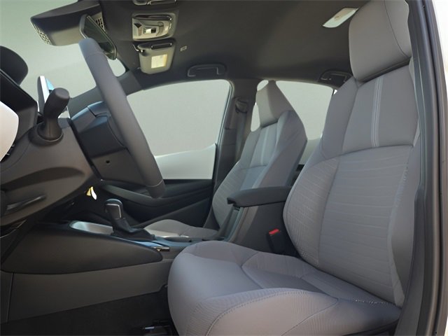 Used 2026 Toyota Corolla SE w/ SE Package image 9
