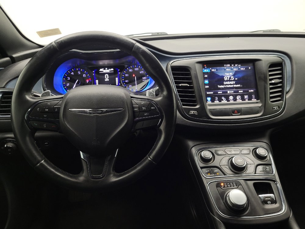 Used 2015 Chrysler 200 S image 22