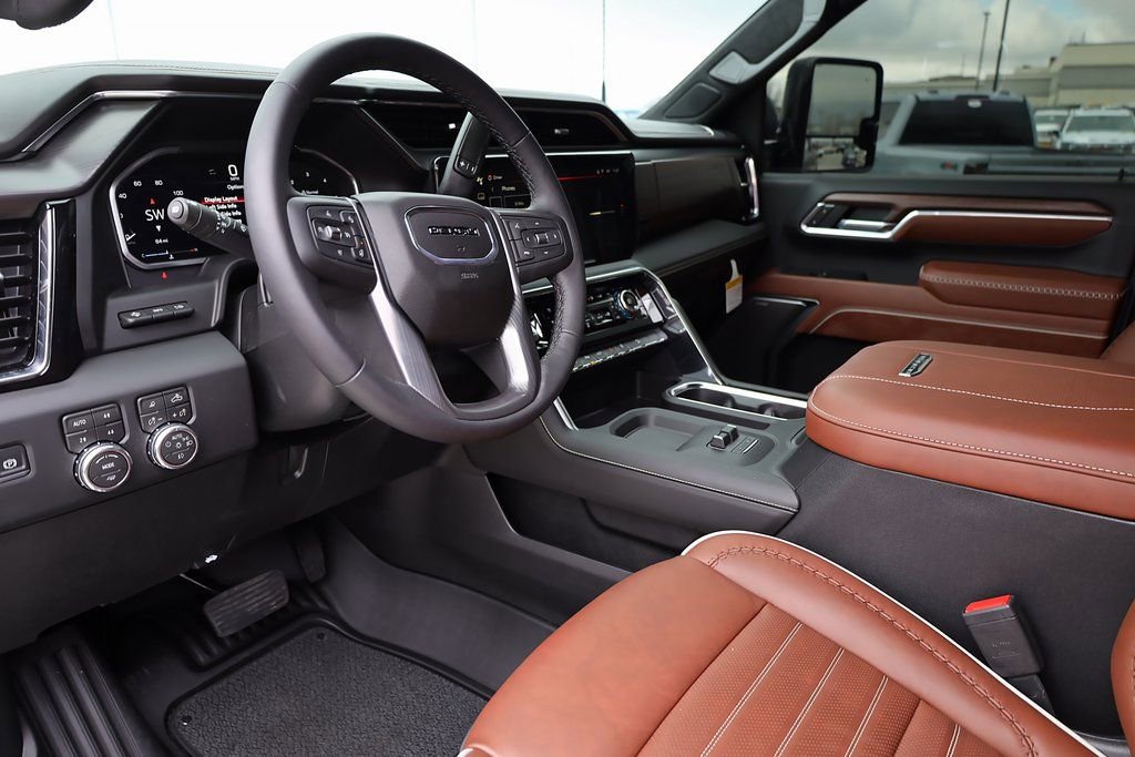 Used 2026 GMC Sierra 3500 Denali Ultimate image 12